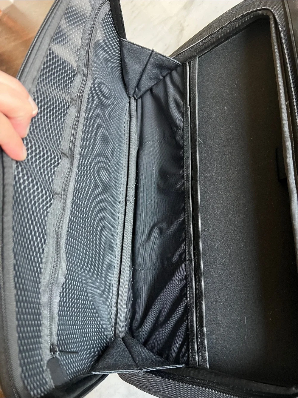Smatree Black Heavy Duty Hard Laptop Case Shoulder Strap Briefcase
